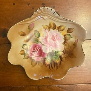 Vintage Lipper and Mann clam shell floral plate